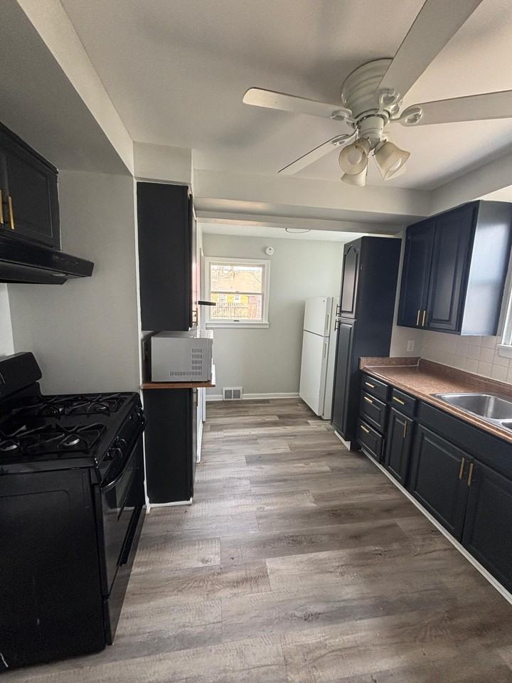 18603 Arrowhead Ave #1 - Photo 6 of 23