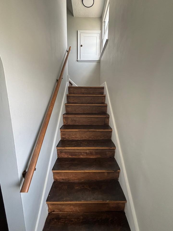 18603 Arrowhead Ave #1 - Photo 7 of 23