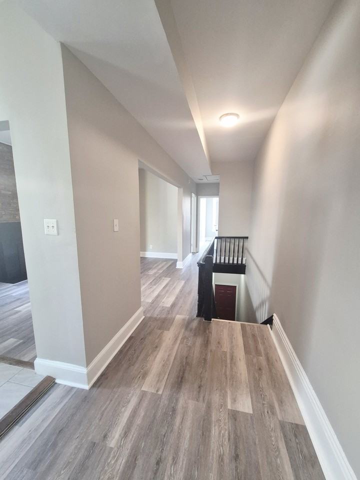 709 1/2 W Clay St #B - Photo 2 of 24