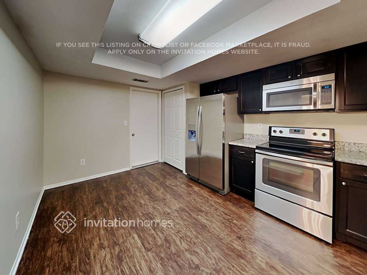 851 Woodgate Trl - Photo 5 of 18