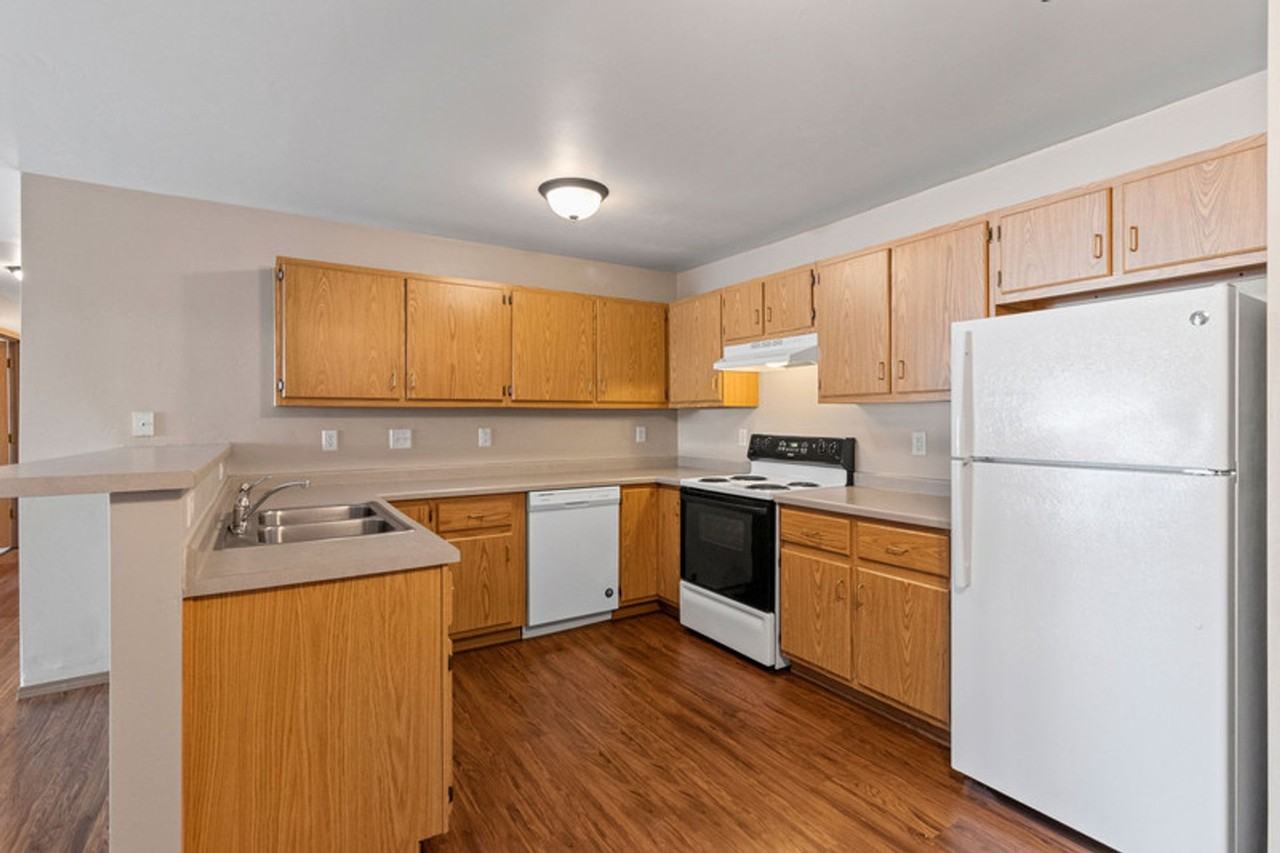 2413 Charlotte Court - Photo 2 of 39