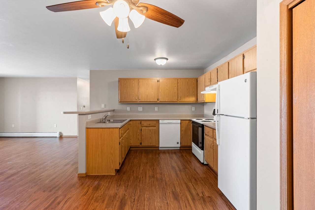 2413 Charlotte Court - Photo 3 of 39