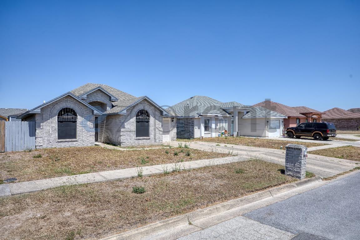 6053 Blanco River St - Photo 5 of 36