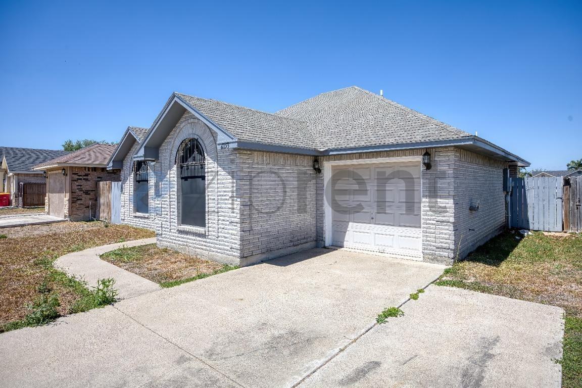 6053 Blanco River St - Photo 7 of 36