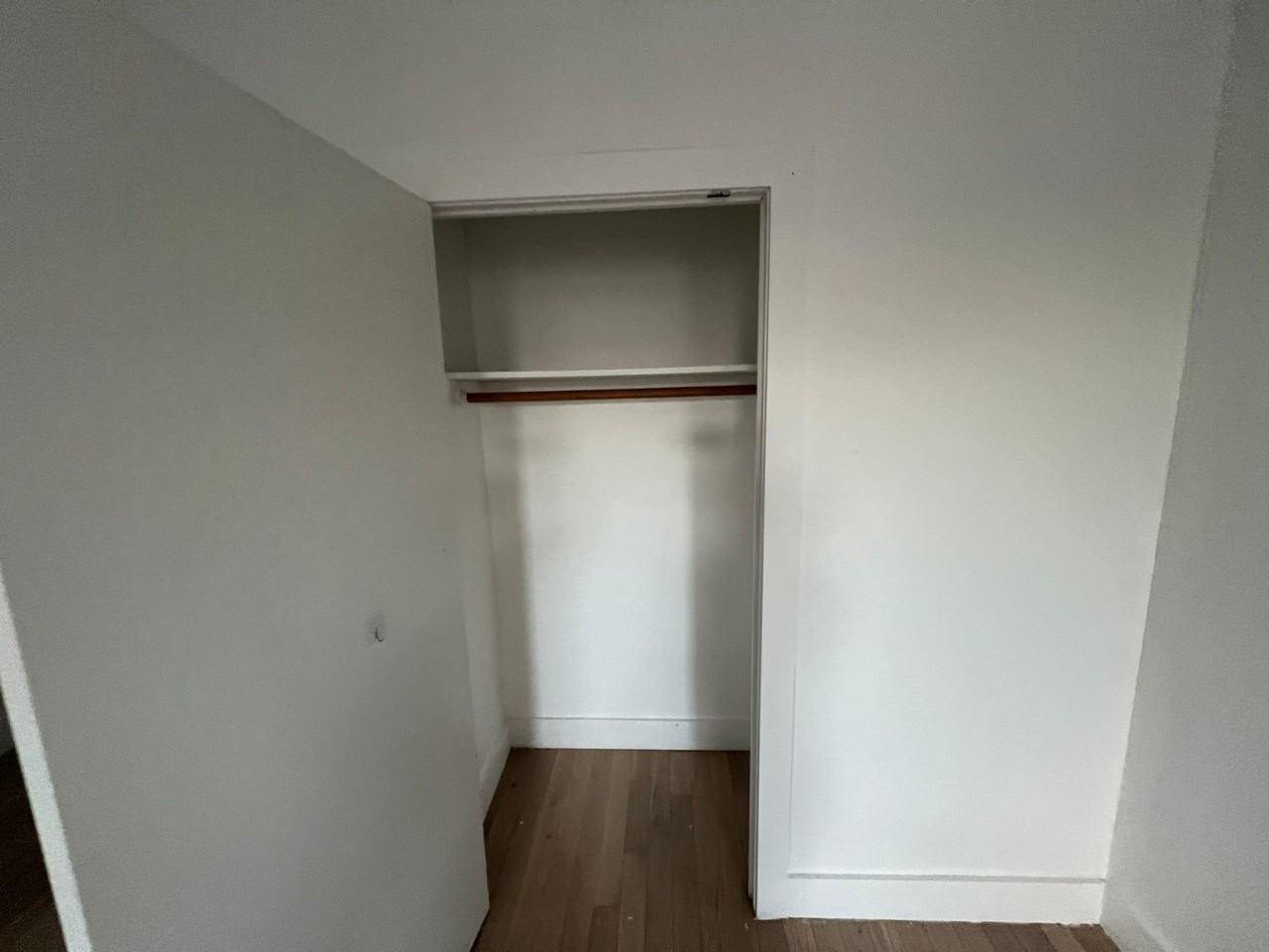 15 Gifford Ave - Photo 2 of 8