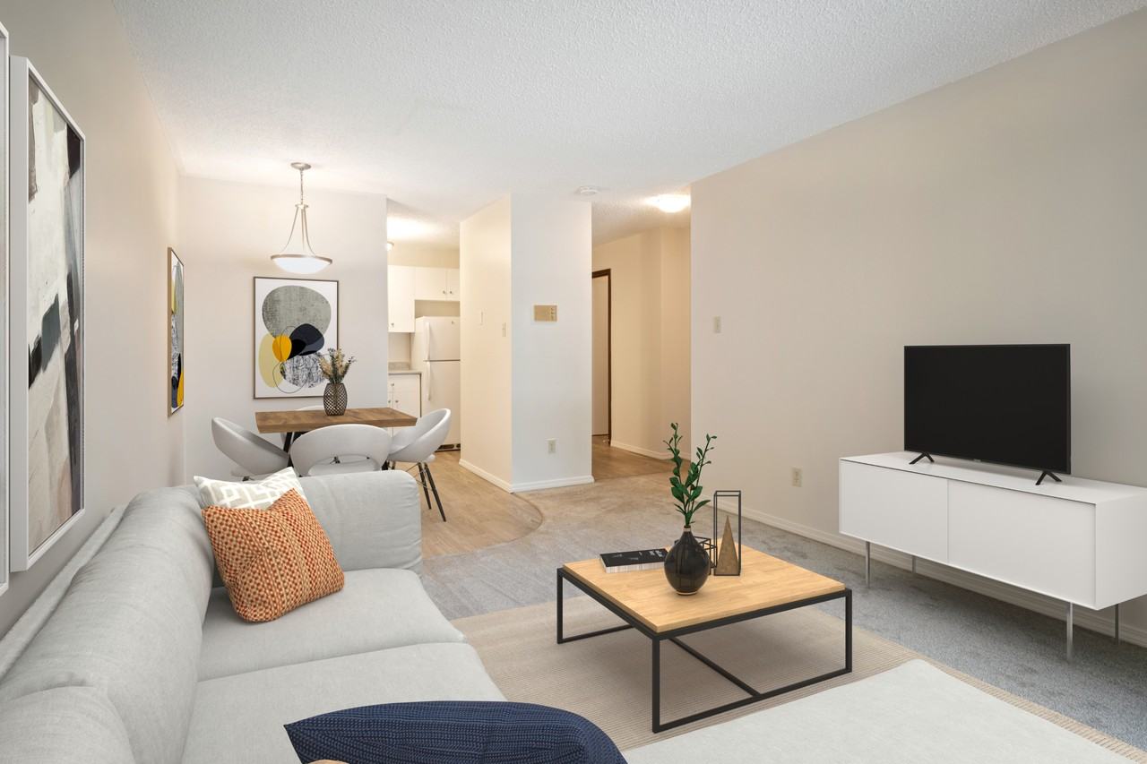 Avant - Photo 3 of 10