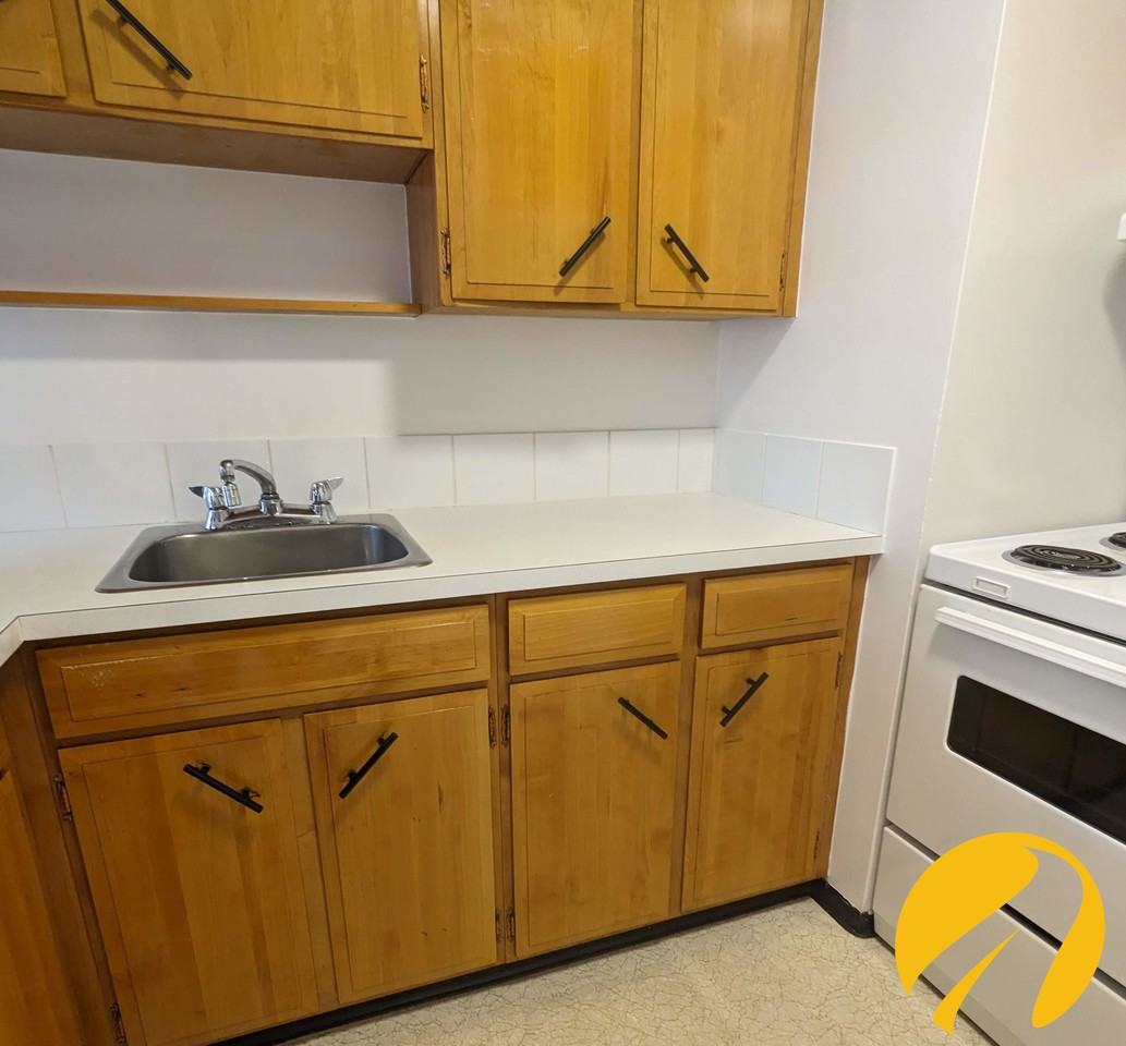 5450 Vine Street #306 - Photo 4 of 6