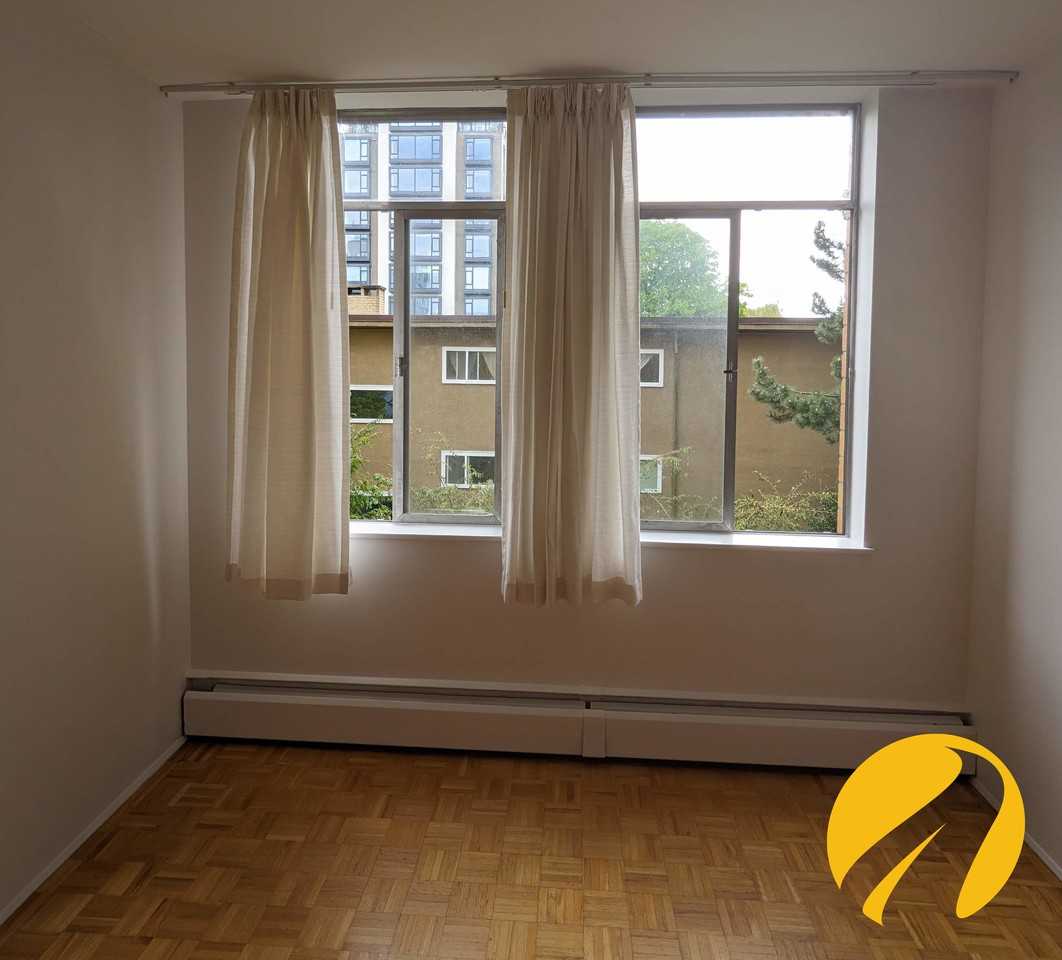 5450 Vine Street #306 - Photo 5 of 6