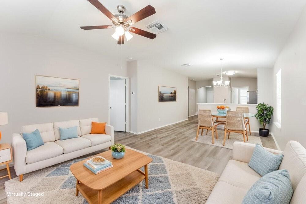 8215 Radial Ct - Photo 3 of 19