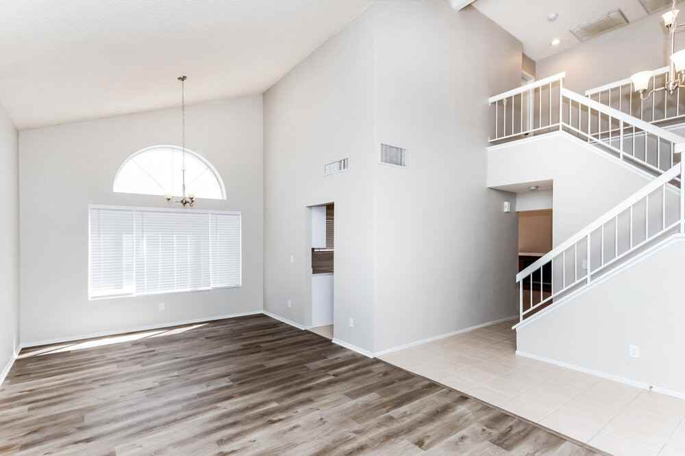 8342 Huxley St - Photo 4 of 20
