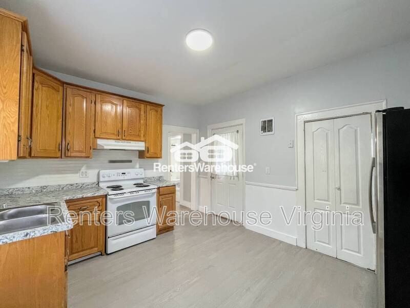 315 Highland Ave - Photo 7 of 27