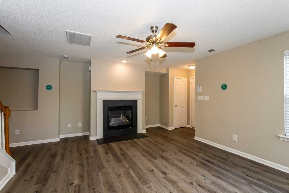 4509 Red Hook Rd - Photo 4 of 17