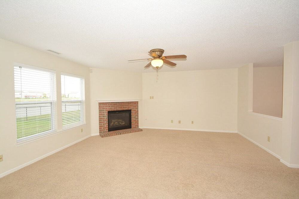 8234 Gathering Cir - Photo 4 of 13