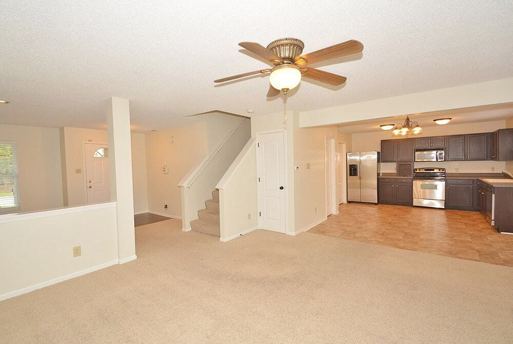 8234 Gathering Cir - Photo 5 of 13