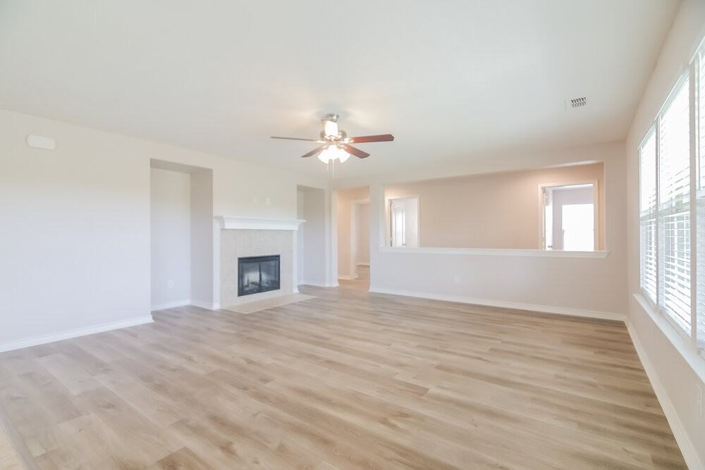 1020 Callalily Dr - Photo 3 of 19