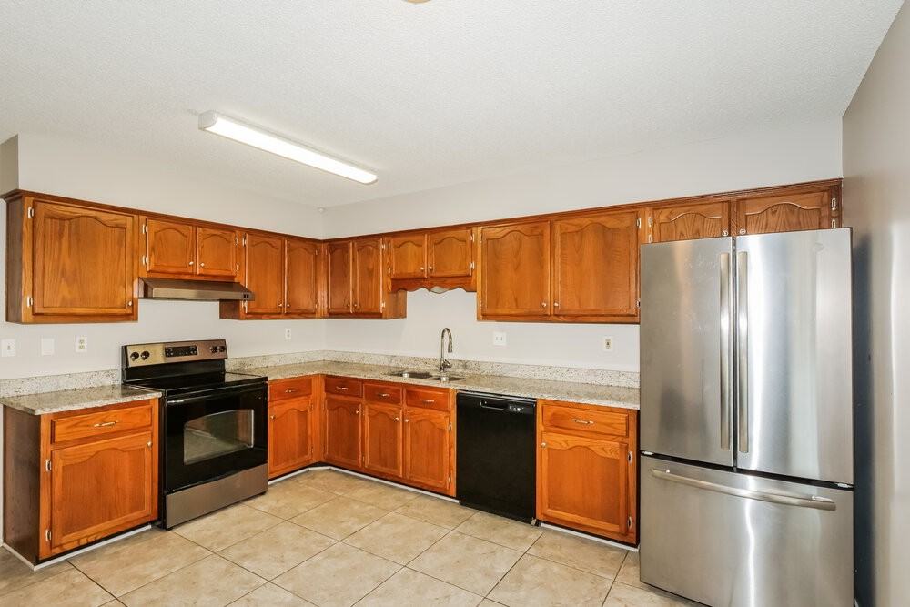 10326 Curtis Dr - Photo 7 of 16
