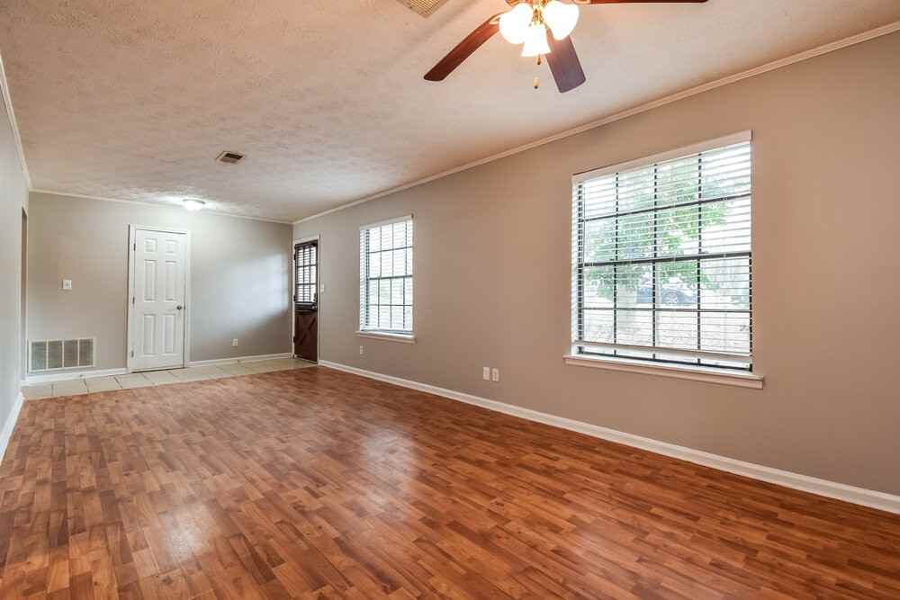 115 Doubletrace Ln - Photo 3 of 19