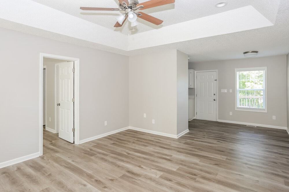 610 Helms Dr - Photo 5 of 13