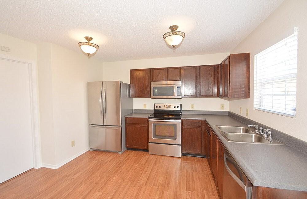 7770 Brandenburg Way - Photo 5 of 15