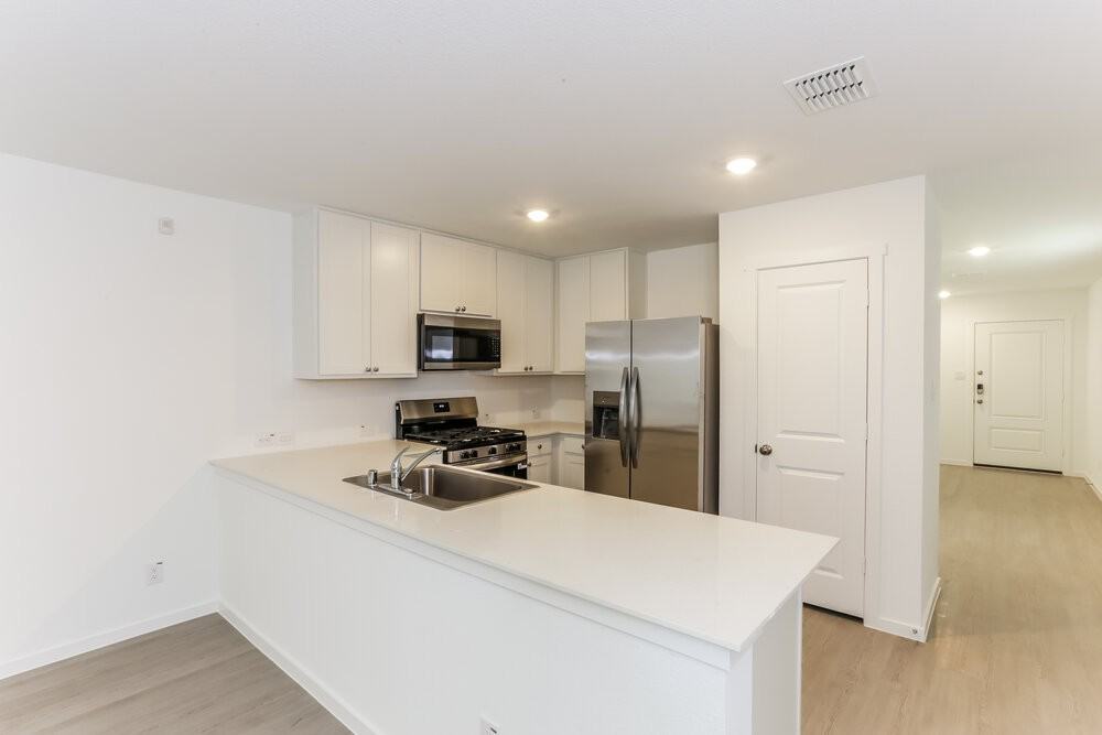 1227 Canyon Wren Dr - Photo 6 of 16