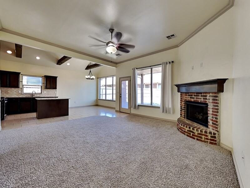 20611 Frontier Pl - Photo 4 of 16