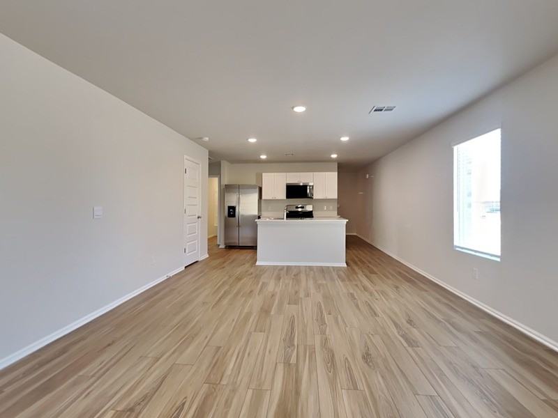 501 St Charles Place - Photo 6 of 19