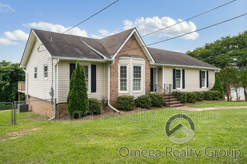 1205 8th Pl - Photo 5 of 49