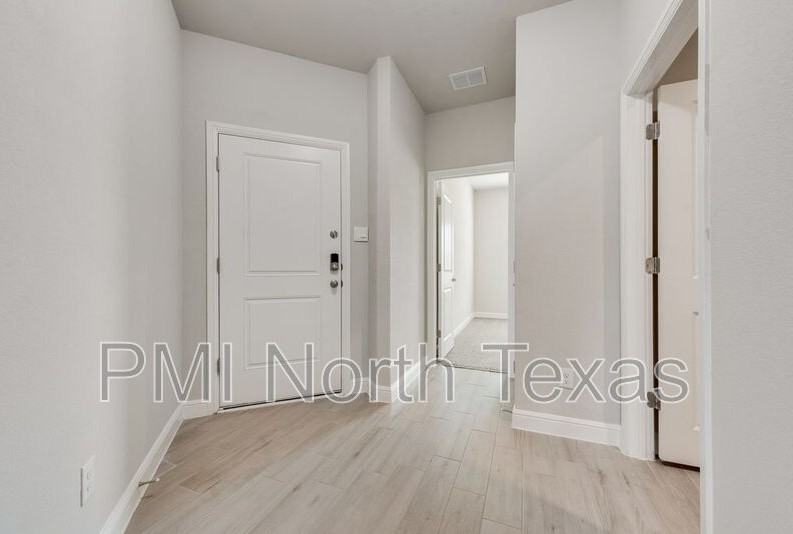 11508 Harp Ln - Photo 5 of 22