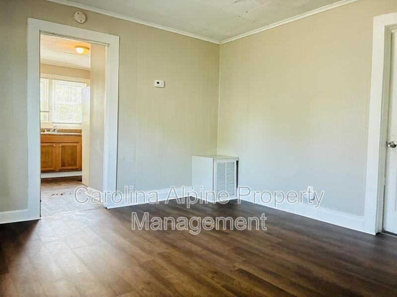 333 Todd St - Photo 5 of 16