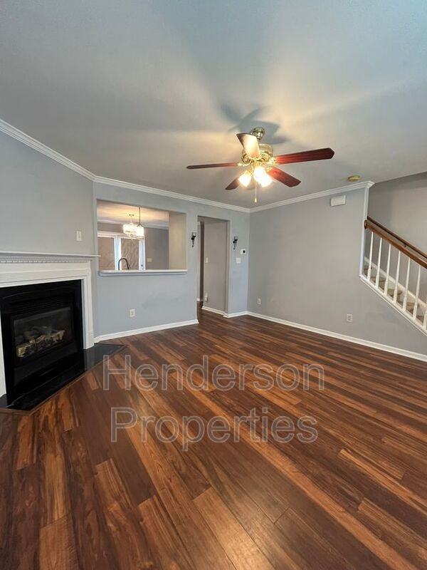 606 Tribune Dr - Photo 2 of 8