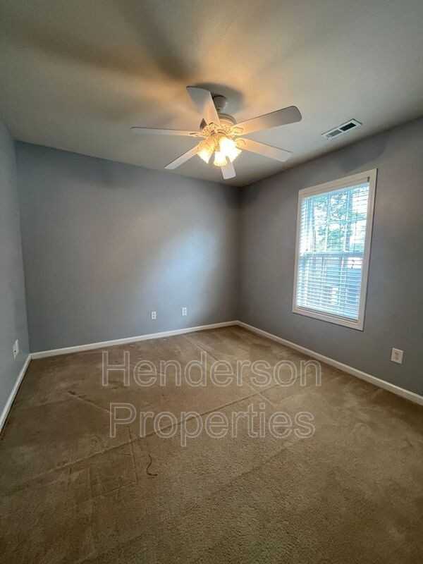 606 Tribune Dr - Photo 4 of 8