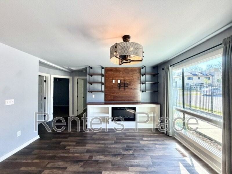 624 S Quincy Ave #2 - Photo 5 of 12