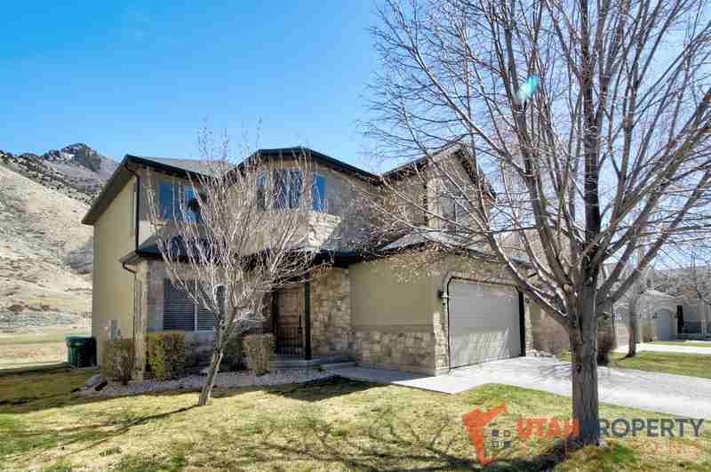 10724 N Cypress - Photo 3 of 21