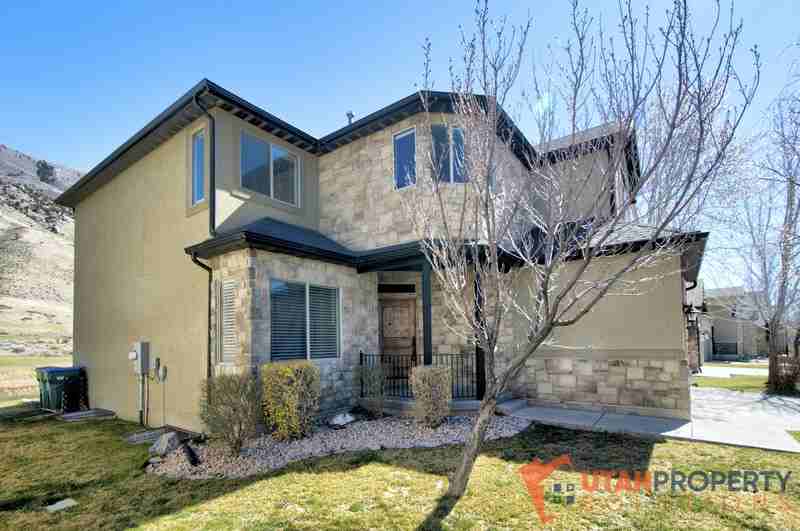 10724 N Cypress - Photo 4 of 21