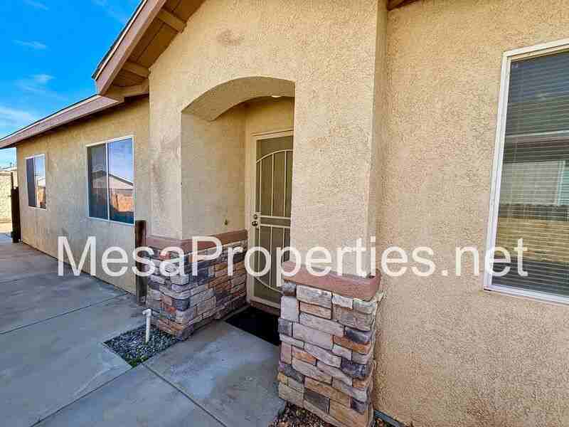 12068 White Oak Ct - Photo 7 of 34