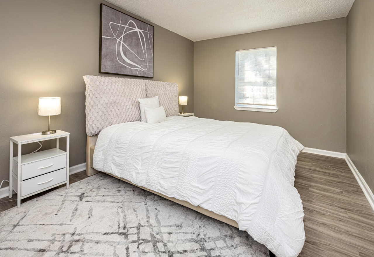 Bayou Apartments - Photo 7 of 10