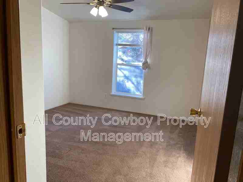 1564 Polk St #A - Photo 4 of 8