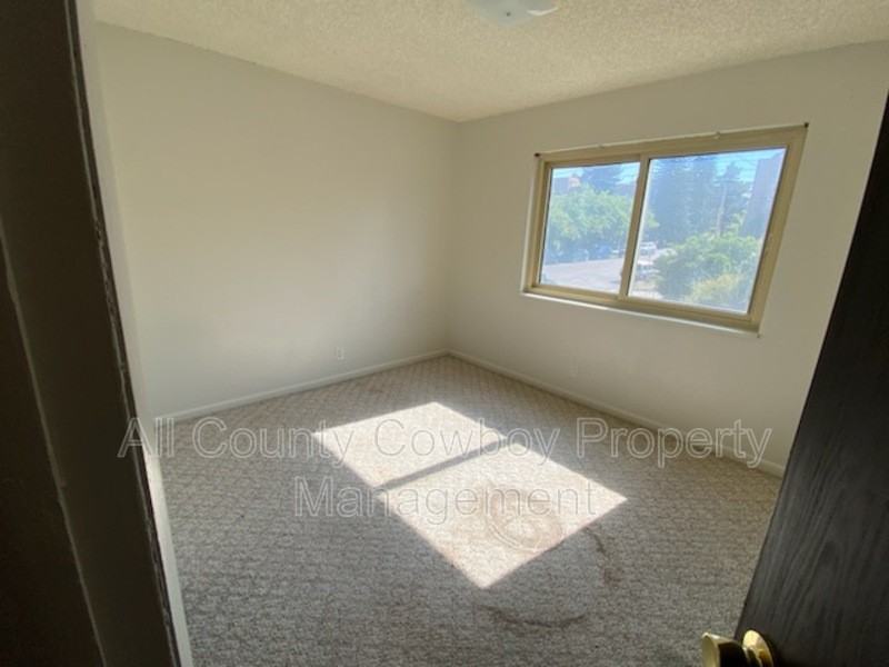 267 N 8th St #8 - Photo 7 of 14