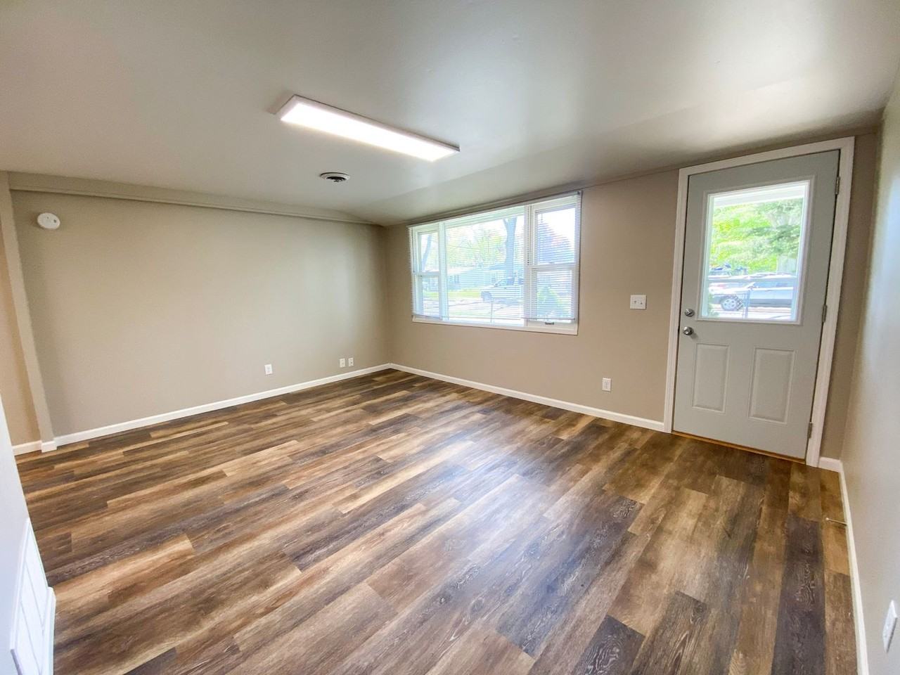 Quaint 2 bedroom home for rent - Photo 6 of 49