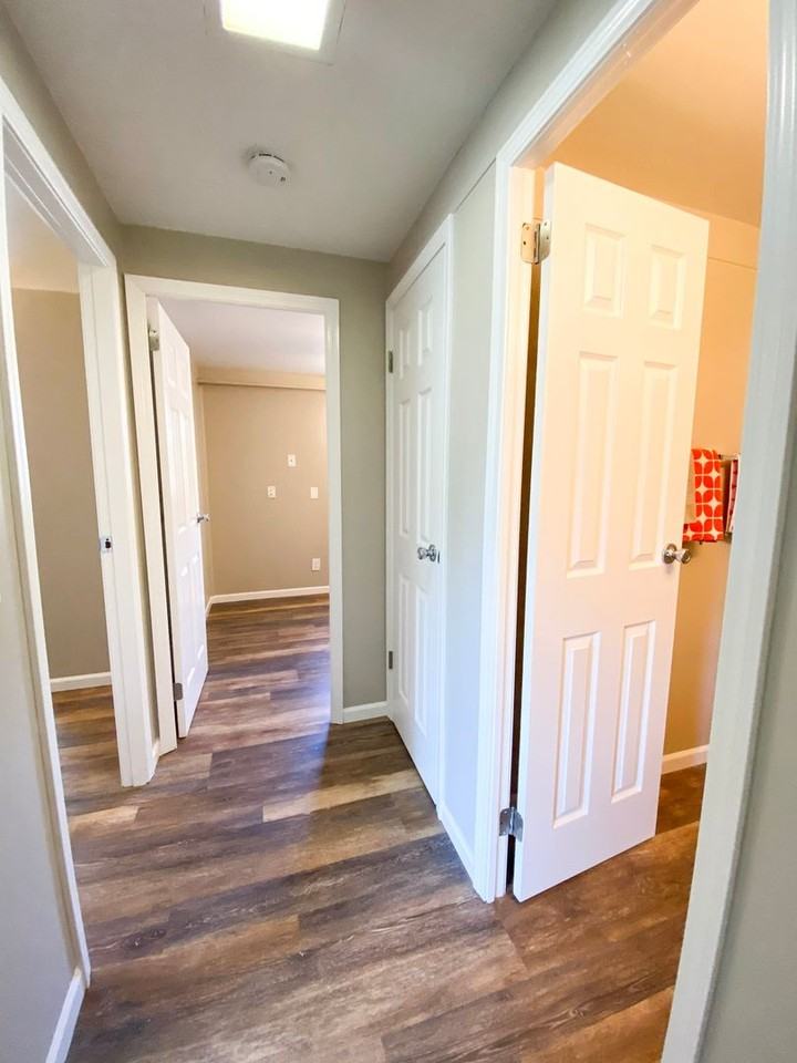 Quaint 2 bedroom home for rent - Photo 7 of 49