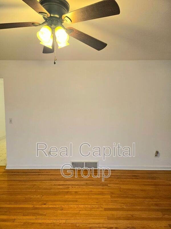 1116 St Jude Dr - Photo 5 of 11