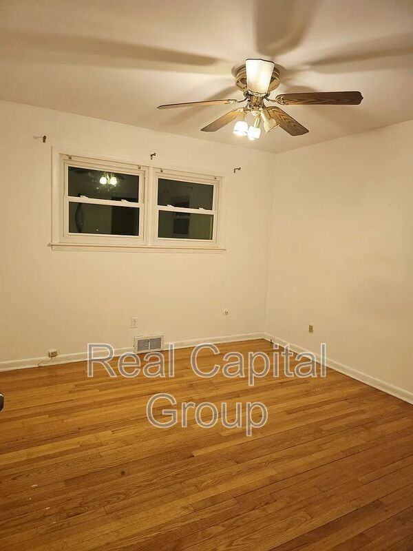 1116 St Jude Dr - Photo 7 of 11