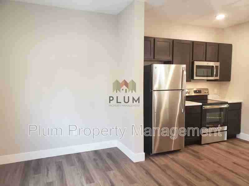 808 Prince St #202 - Photo 5 of 15