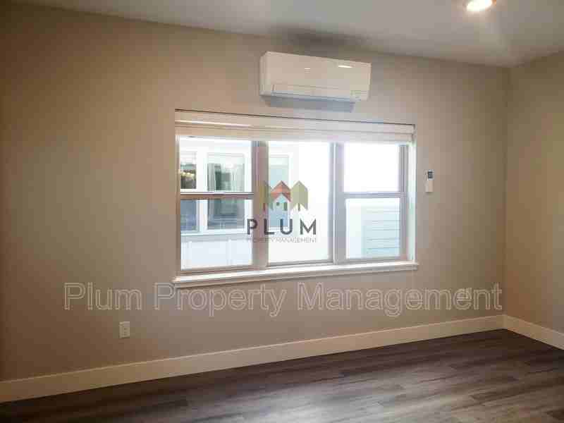 808 Prince St #202 - Photo 7 of 15