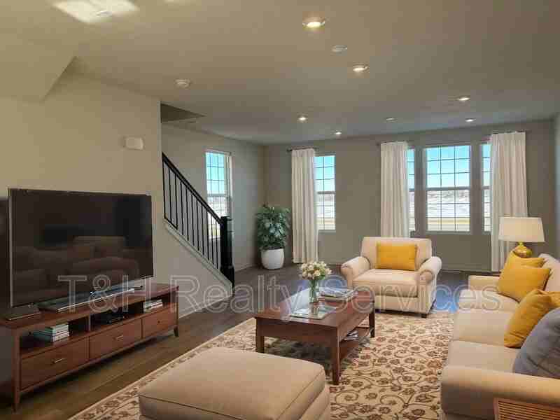 1734 Blenker Dr - Photo 3 of 19