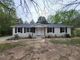 4226 Robinson Cir - Photo 1 of 1