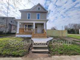 featured image of 1609 College Ave
