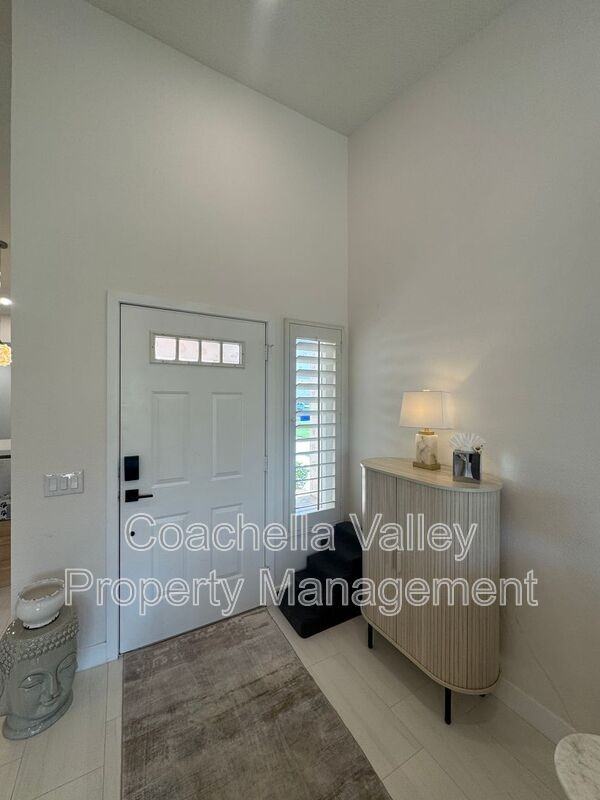 269 Vista Royale Cir W - Photo 6 of 50