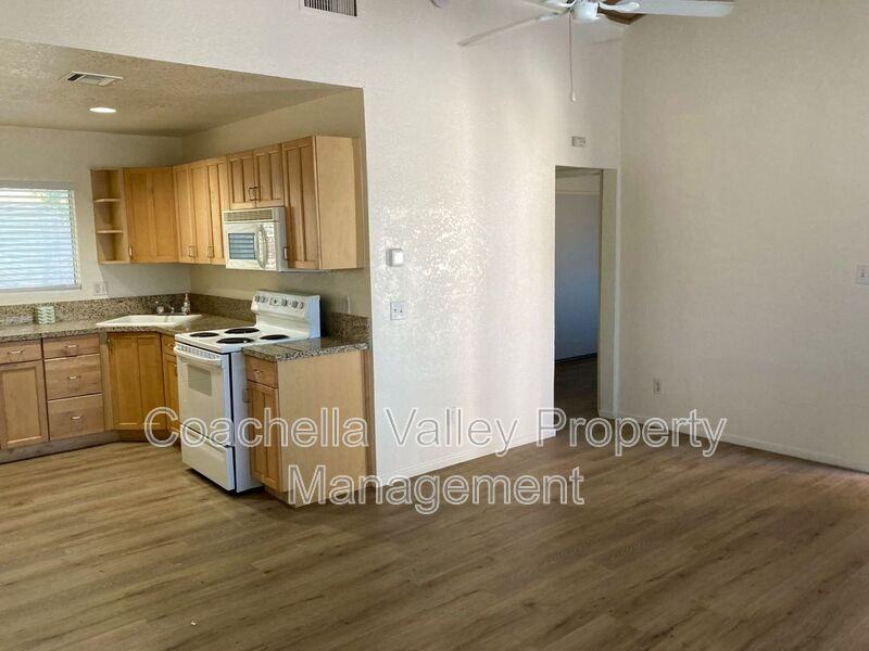 73922 Shadow Mountain Dr #3 - Photo 7 of 17