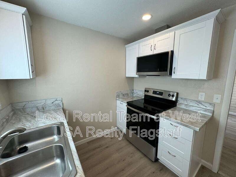 702 E Crestview Ave #B - Photo 7 of 19